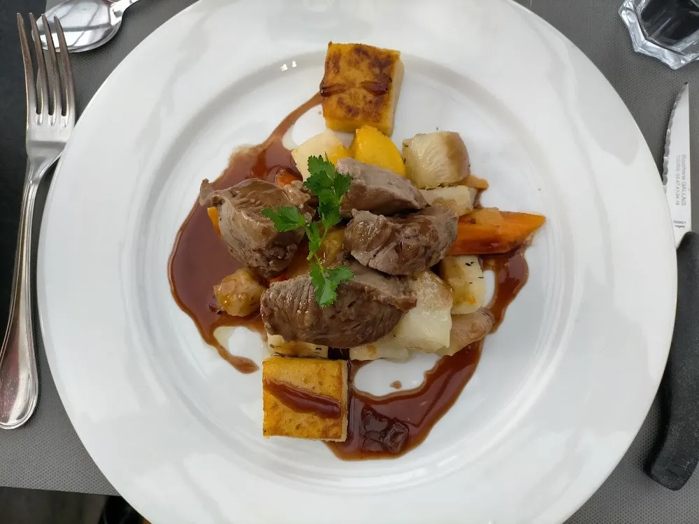 Joues de Porc Aux Légumes Anciens